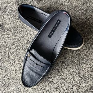 Tommy Hilfiger navy blue loafers GUC
